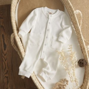 Barboteuse tricotée pour bébé