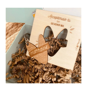 La vie en magenta – Porte clé demande marraine