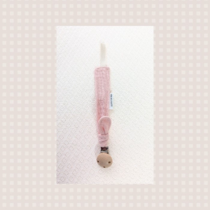 Tête de lylotte – Attache tétine rose layette