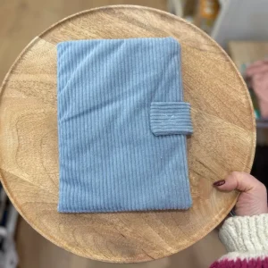 Protège carnet de santé velours bleu