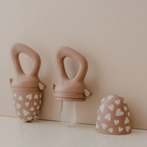 Zakuw – Tétine grigoteuse fall in love taupe rose