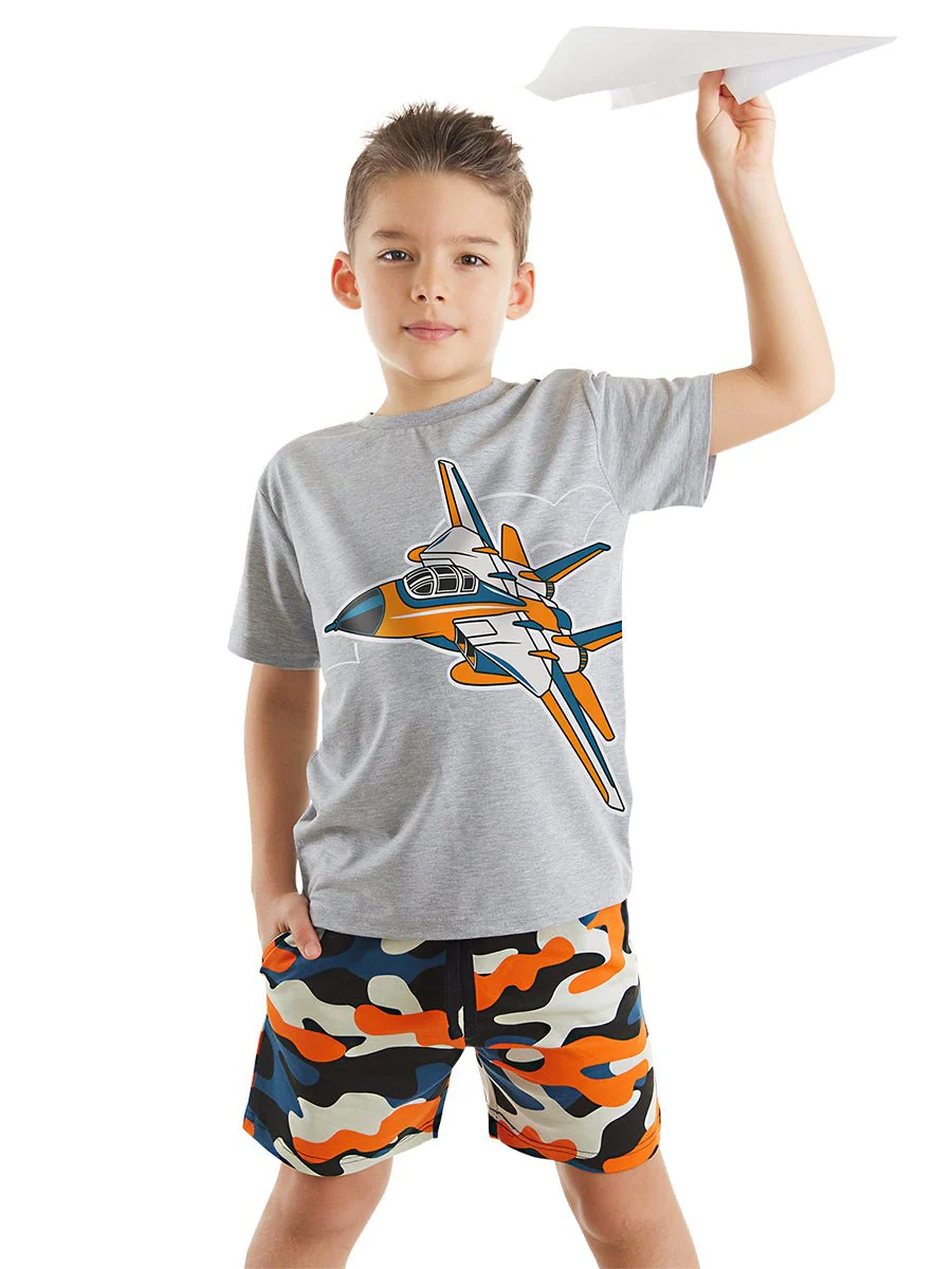 Ensemble 2 pièces garçon – T-shirt imprimé avion et short camouflage – Image 2