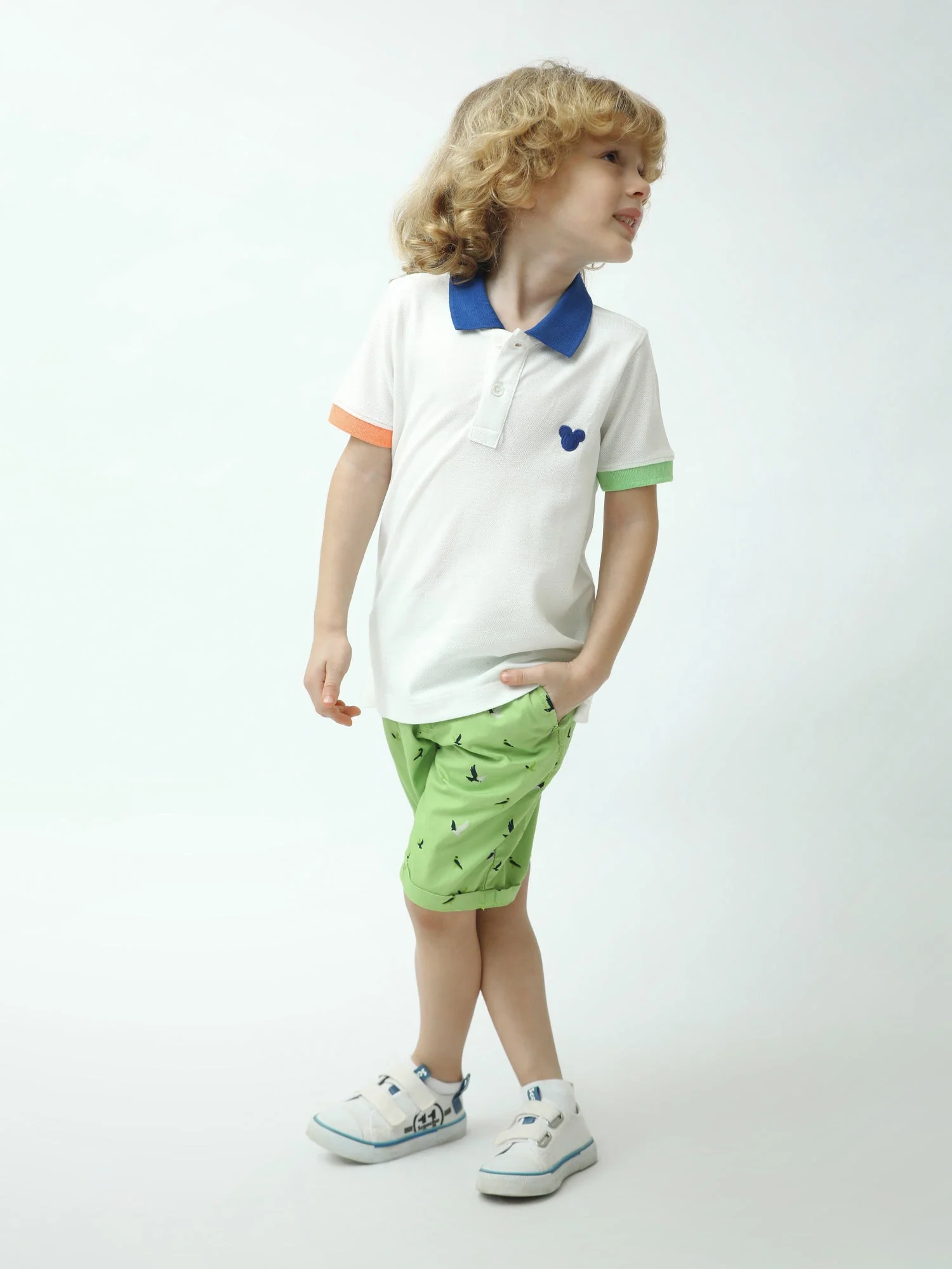 Short garçon vert fluo imprimé oiseaux avec poches et cordon - SHR24SGBS75309MB1 – Image 5