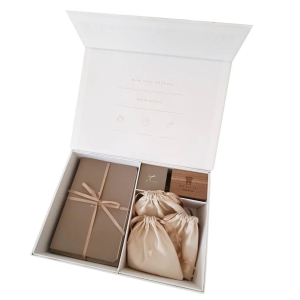 ZAKUW – « Coffret souvenir de ton enfance »