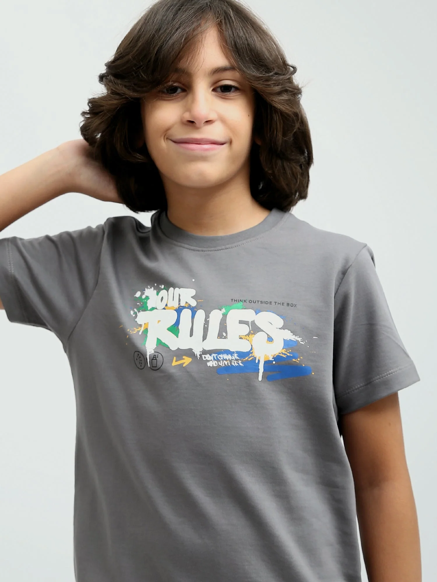 T-shirt Enfant avec Imprimé "OUR RULES" – Style Moderne et Confortable - TSH24SPRS32626TB1 – Image 5