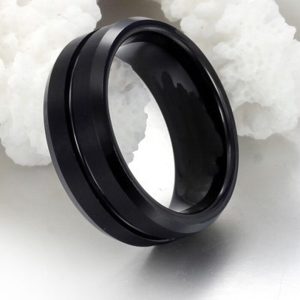 Bague homme acier noir