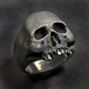 Bague homme tête de mort