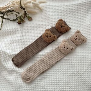 Chaussettes montantes en coton avec un ours en peluche pour bébé 