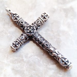 Croix chrétienne argent