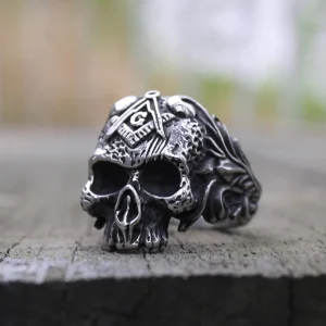 Bague biker tete de mort