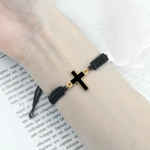 Bracelet cordon avec croix